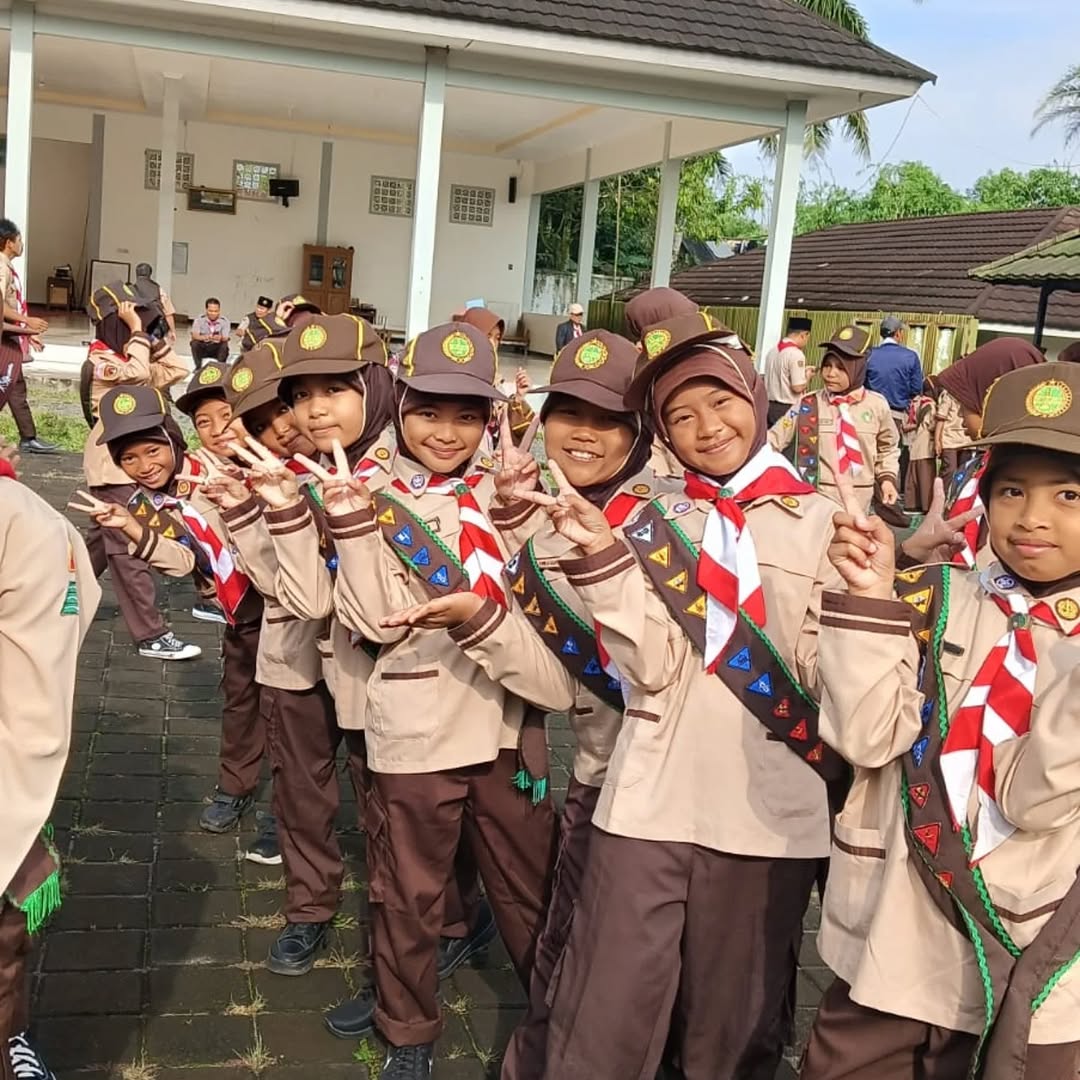Pengukuhan Pramuka Garuda Siaga Kwarran Moga - Gambar 3